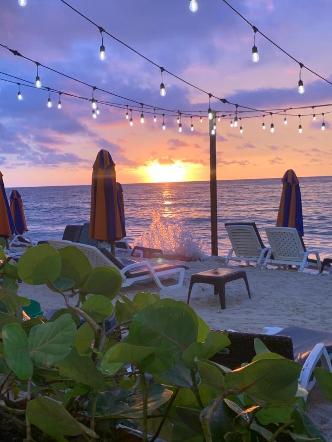 فندق Playa Surf Isla Barú المظهر الخارجي الصورة