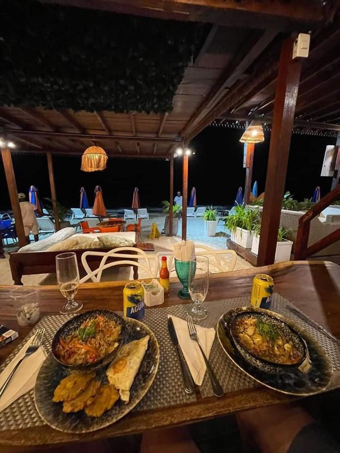 فندق Playa Surf Isla Barú المظهر الخارجي الصورة